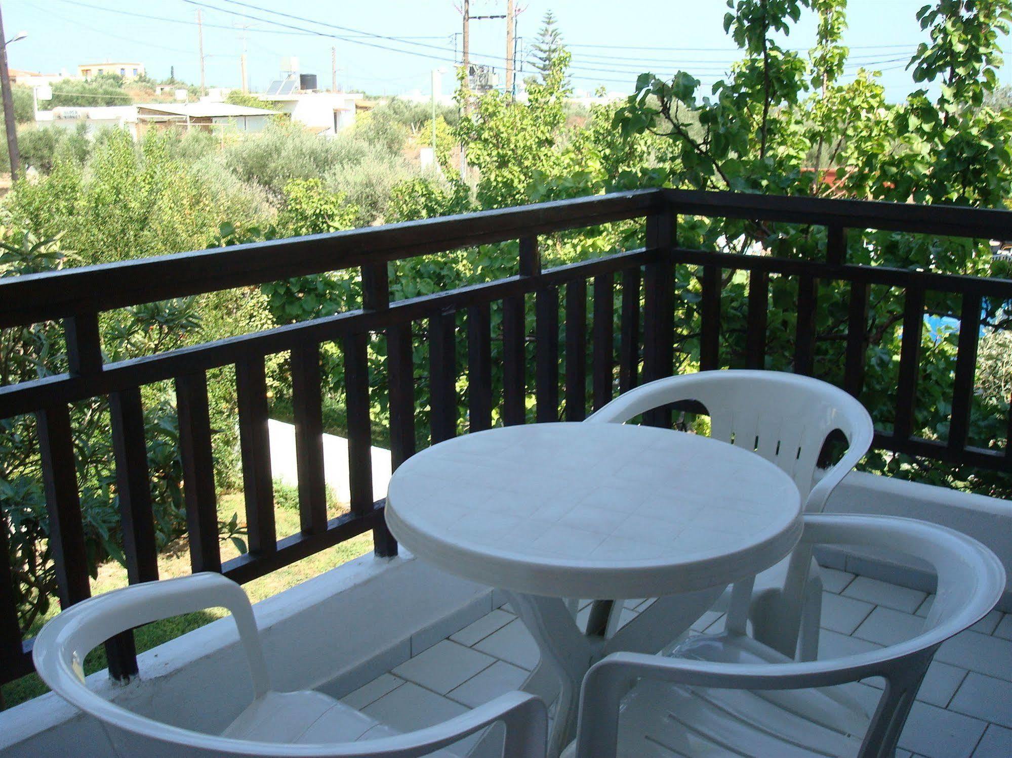 Sirocco Apartments Limenas Chersonisou Exterior foto